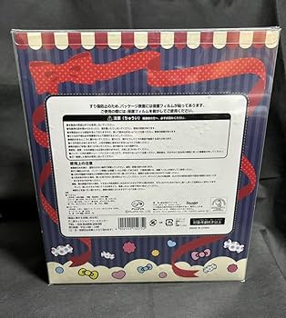 ハローキティ x ペコちゃん オリジナルコラボドール Amazon.co.jp: 限定 キティ ペコちゃん コラボ 40th